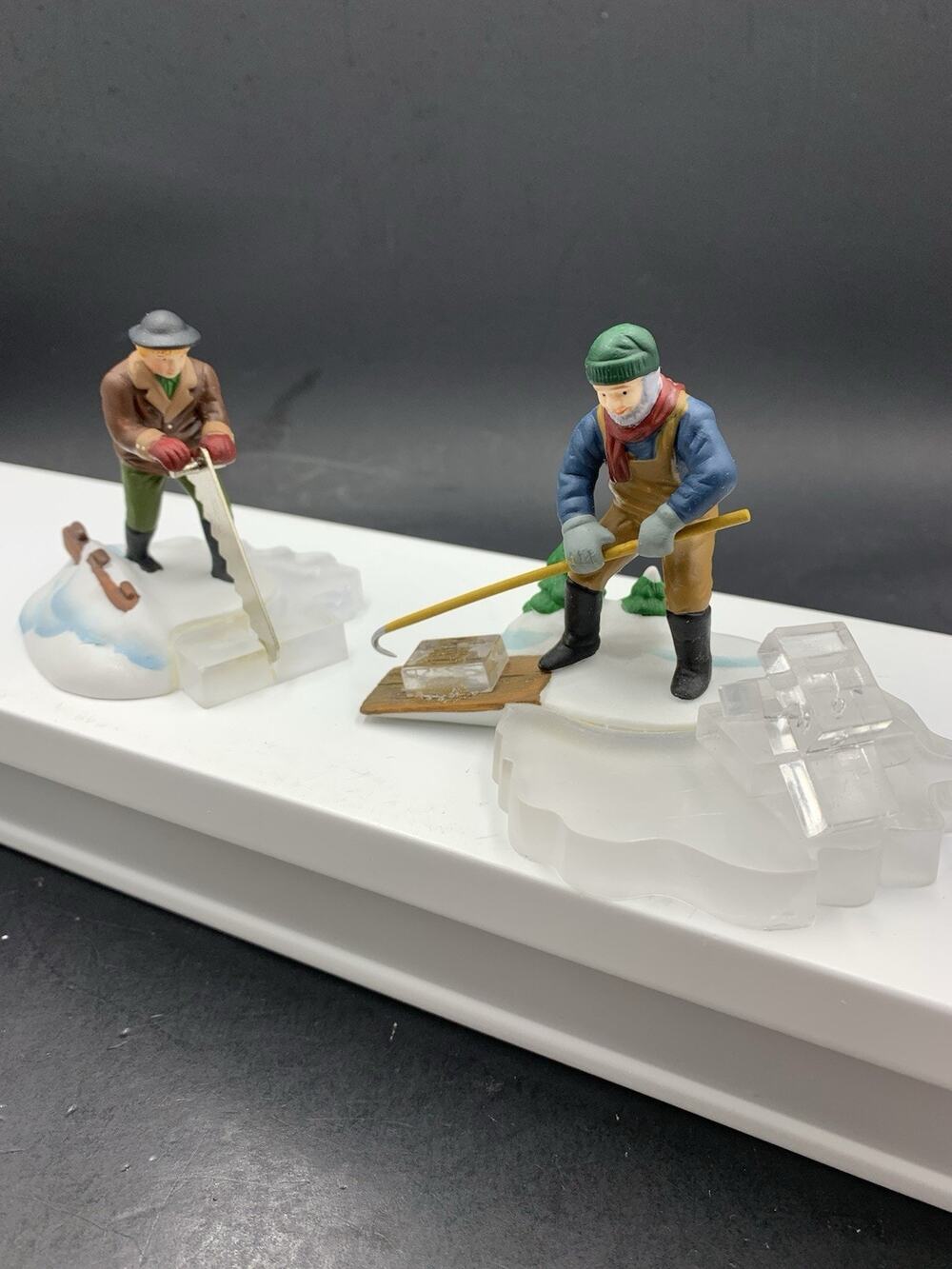 Dept 56 Heritage Village Blue Star Ice Harvesters #56502 Set of 2